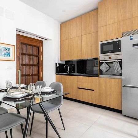 Comfy Away - Apartamento Exclusivo Mercado De Triana Con Balcon Sevilla Eksteriør bilde