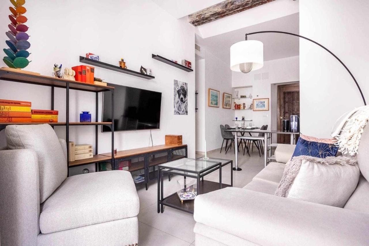 Comfy Away - Apartamento Exclusivo Mercado De Triana Con Balcon Sevilla Eksteriør bilde