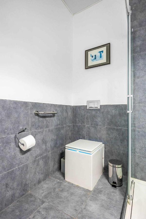 Comfy Away - Apartamento Exclusivo Mercado De Triana Con Balcon Sevilla Eksteriør bilde