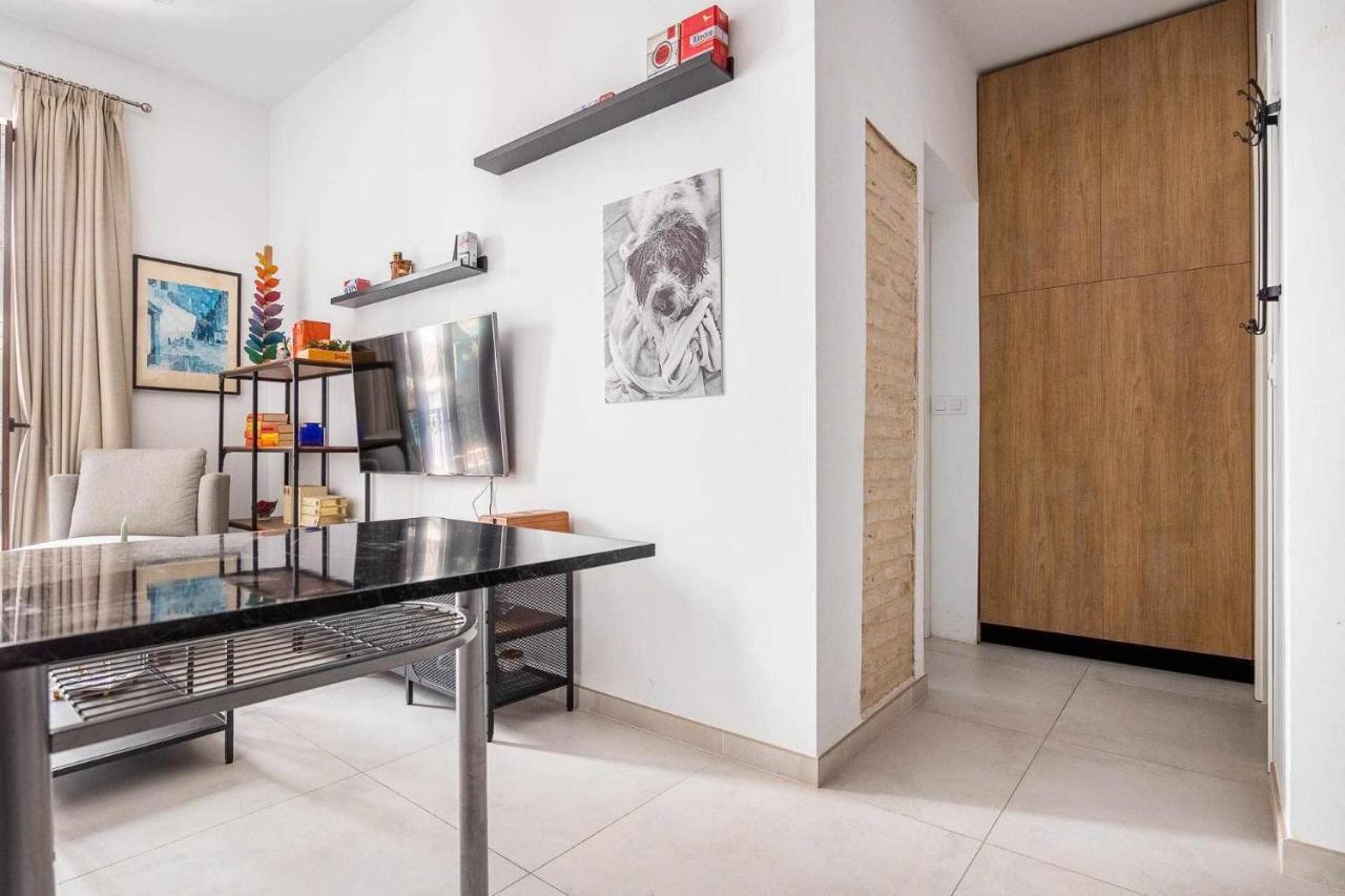 Comfy Away - Apartamento Exclusivo Mercado De Triana Con Balcon Sevilla Eksteriør bilde