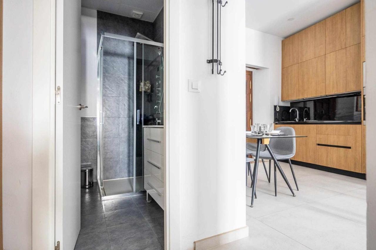 Comfy Away - Apartamento Exclusivo Mercado De Triana Con Balcon Sevilla Eksteriør bilde
